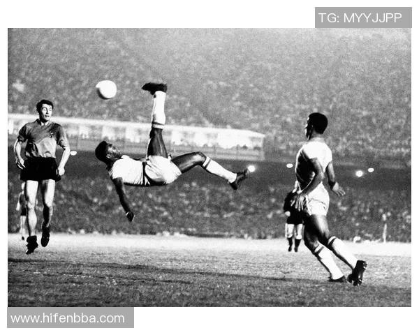 贝利领衔世界足球历史球星排名传奇巅峰与后继者的荣耀较量