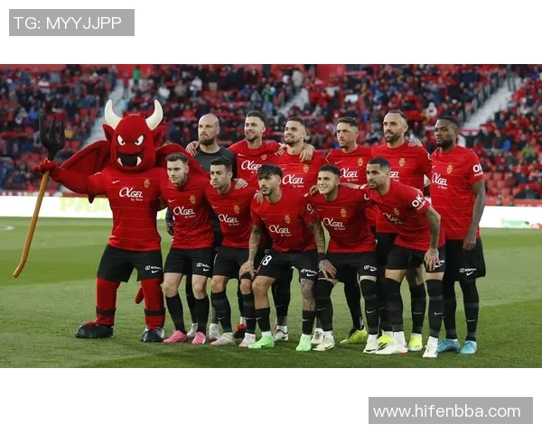 足球星动引领潮流 新时代球员风采与全球足球文化融合之旅